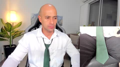 Snapshot of ryan_master_ chatting on January 10, 9:02 am ryan_master_ online show from January 10, 9:02 am