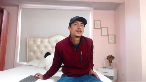 Snapshot of ryan_maxy chatting on January 25, 12:26 pm ryan online show from January 25, 12:26 pm