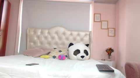 Snapshot of ryan_maxy chatting on February 1, 8:05 pm ryan online show from February 1, 8:05 pm