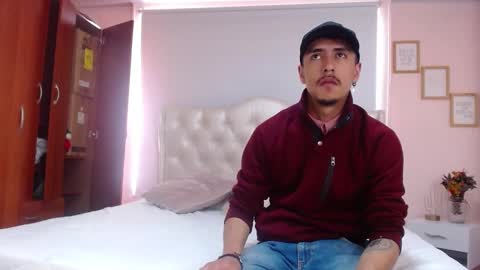 Snapshot of ryan_maxy chatting on February 3, 1:19 pm ryan online show from February 3, 1:19 pm