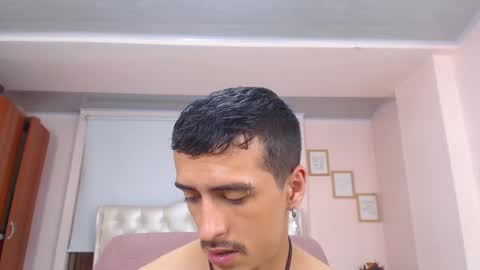 Snapshot of ryan_maxy chatting on March 6, 12:21 am ryan online show from March 6, 12:21 am