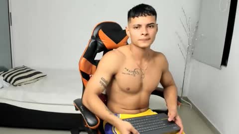 ryan_myerz online show from February 7, 3:32 am