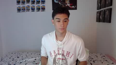 Snapshot of ryan_valentine17 chatting on July 5, 8:05 pm ryan online show from July 5, 8:05 pm