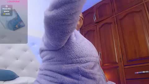 Hanna  online show from February 19, 2:12 pm