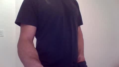 ryand066 online show from May 5, 1:57 am