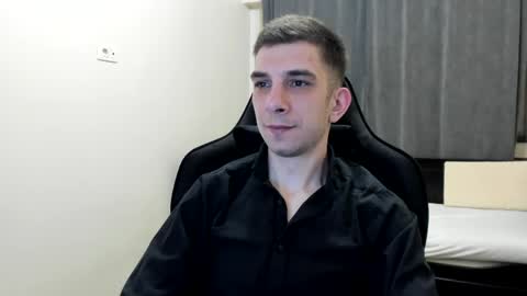 Andrew C. online show from April 18, 8:31 pm