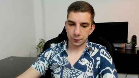 Snapshot of ryandusk chatting on June 5, 8:03 pm Andrew C. online show from June 5, 8:03 pm