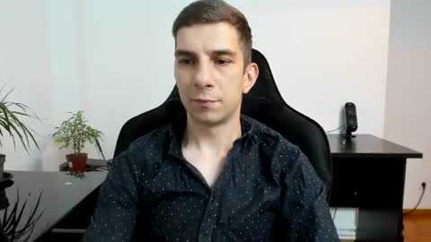 Snapshot of ryandusk chatting on June 13, 8:51 pm Andrew C. online show from June 13, 8:51 pm