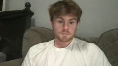 ryanhung_57 online show from December 3, 4:20 am