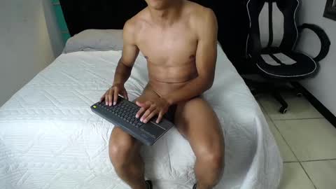 Snapshot of ryanpricee chatting on December 14, 11:07 am RyanPricee online show from December 14, 11:07 am