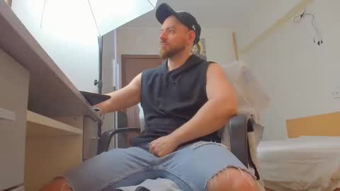 Ryanstone  online show from April 6, 4:10 am