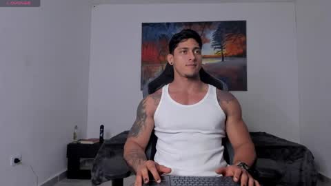 Snapshot of ryanwhite3 chatting on April 27, 11:14 pm ryanwhite3 online show from April 27, 11:14 pm