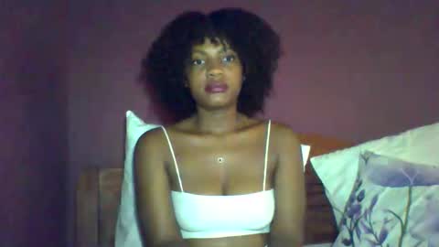 Snapshot of rycie chatting on December 4, 9:40 am Rycie online show from December 4, 9:40 am