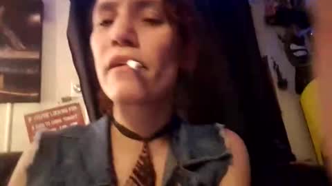 ryliemackenzie93 online show from May 4, 10:11 am