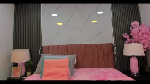 rynnaa online show from March 28, 3:39 am