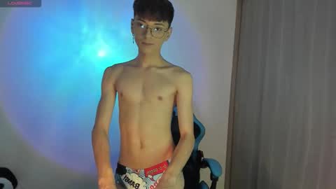 RYO BLEU online show from March 7, 4:09 am