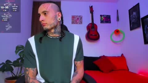 Snapshot of ryuk_it chatting on March 8, 1:25 pm leopmonk help me reach 100 thumbs up online show from March 8, 1:25 pm