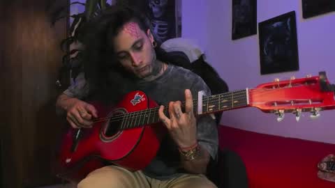 Snapshot of ryuk_it chatting on October 10, 3:00 pm leopmonk help me reach 100 thumbs up online show from October 10, 3:00 pm