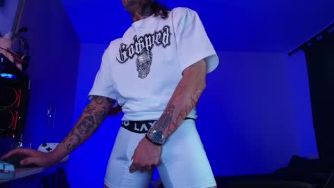 leopmonk help me reach 100 thumbs up online show from April 22, 1:52 am