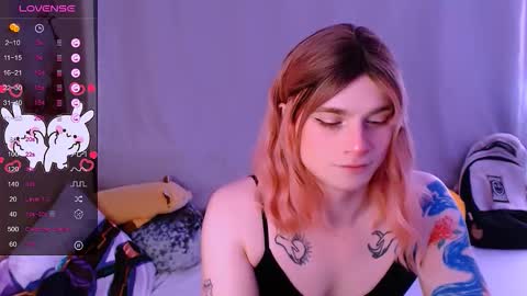  Alice  online show from October 20, 6:47 am