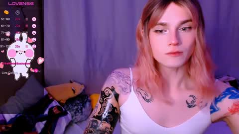  Alice  online show from April 3, 5:44 pm