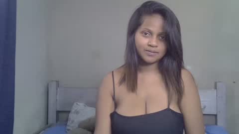 Snapshot of rywanna chatting on April 1, 7:20 am rywanna online show from April 1, 7:20 am