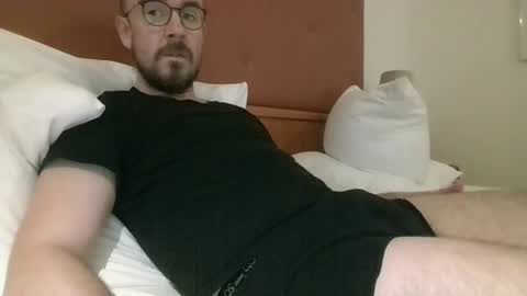 s_i_q online show from October 30, 7:14 pm