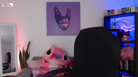 Snapshot of s_lilith chatting on June 13, 12:19 am Lilith independent model online show from June 13, 12:19 am