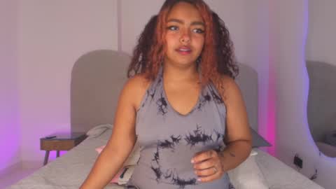 Snapshot of s_sofia_ chatting on January 8, 11:56 am s_sofia_ online show from January 8, 11:56 am