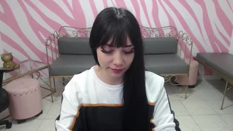 Sabrina online show from November 18, 1:04 pm