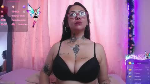 Snapshot of saalomee_1 chatting on December 31, 4:35 pm saalomee 1 online show from December 31, 4:35 pm