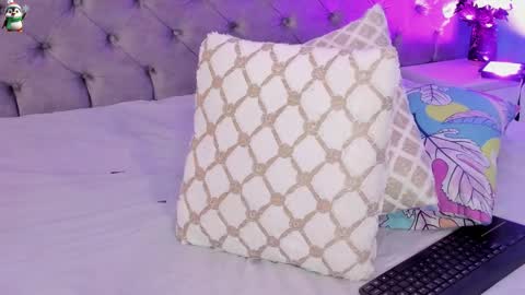 Snapshot of saamyreyes chatting on January 5, 5:30 am Saamy Reyes online show from January 5, 5:30 am