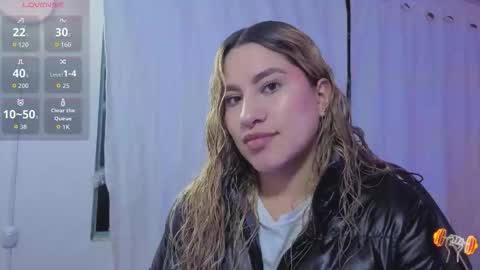 saaya_tay online show from March 19, 3:10 am