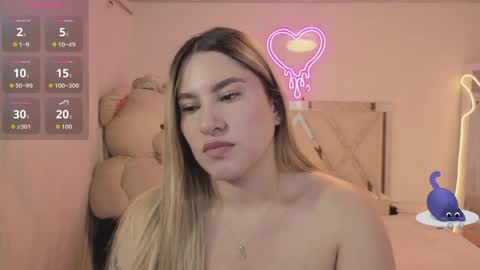 saaya_tay online show from April 27, 3:15 am