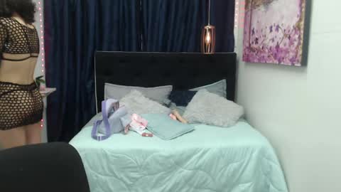 Snapshot of sabaha_ chatting on December 13, 7:15 am S A B A H A online show from December 13, 7:15 am