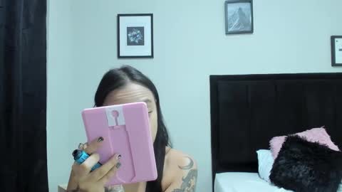           online show from October 25, 7:19 pm