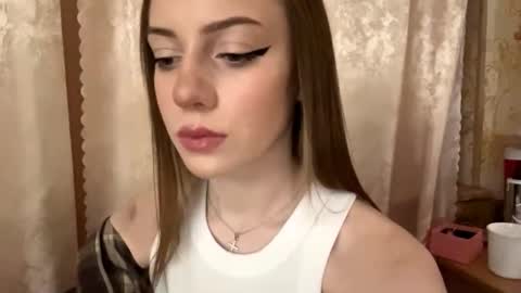 Mika online show from November 30, 7:51 pm