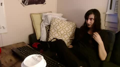 sabinewinters online show from April 12, 1:21 am