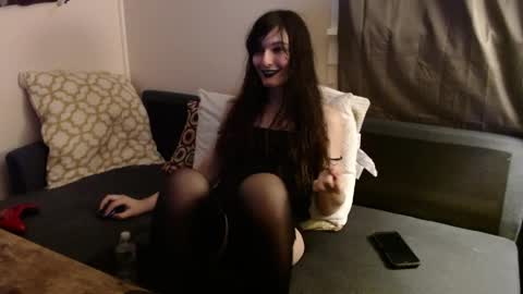 sabinewinters online show from May 16, 12:29 am