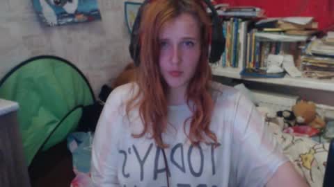 Snapshot of sabochka888 chatting on June 2, 5:04 pm sabochka888 online show from June 2, 5:04 pm