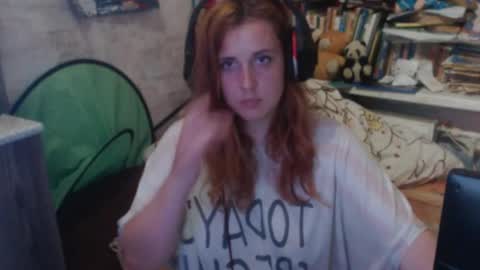 Snapshot of sabochka888 chatting on June 8, 5:57 pm sabochka888 online show from June 8, 5:57 pm