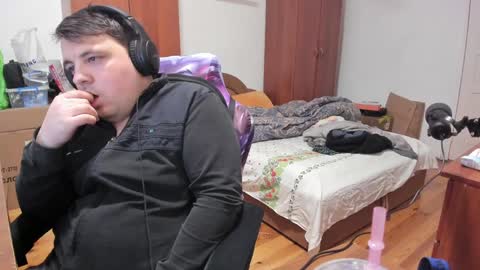 1141323  my Lord Mister Max   moms treasure online show from January 3, 4:55 am