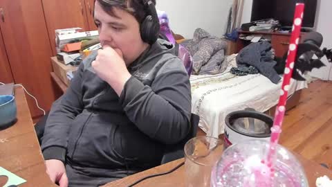 1141323  my Lord Mister Max   moms treasure online show from January 15, 5:40 am