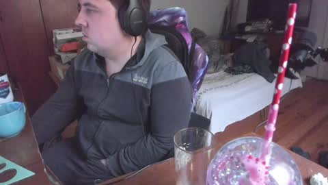 1141323  my Lord Mister Max   moms treasure online show from January 15, 8:41 am