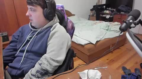 1141323  my Lord Mister Max   moms treasure online show from February 12, 9:01 pm