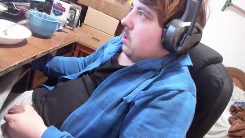 1141323  my Lord Mister Max   moms treasure online show from March 10, 6:13 pm