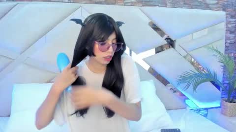 sabrina online show from January 10, 7:15 pm