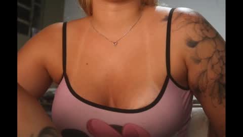 sabrina_ammer online show from January 5, 11:22 pm