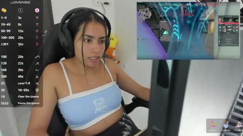 Snapshot of sabrina_chester_02 chatting on May 19, 4:02 pm Angie online show from May 19, 4:02 pm