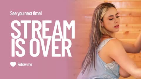 sabrina_geek online show from April 25, 2:14 am